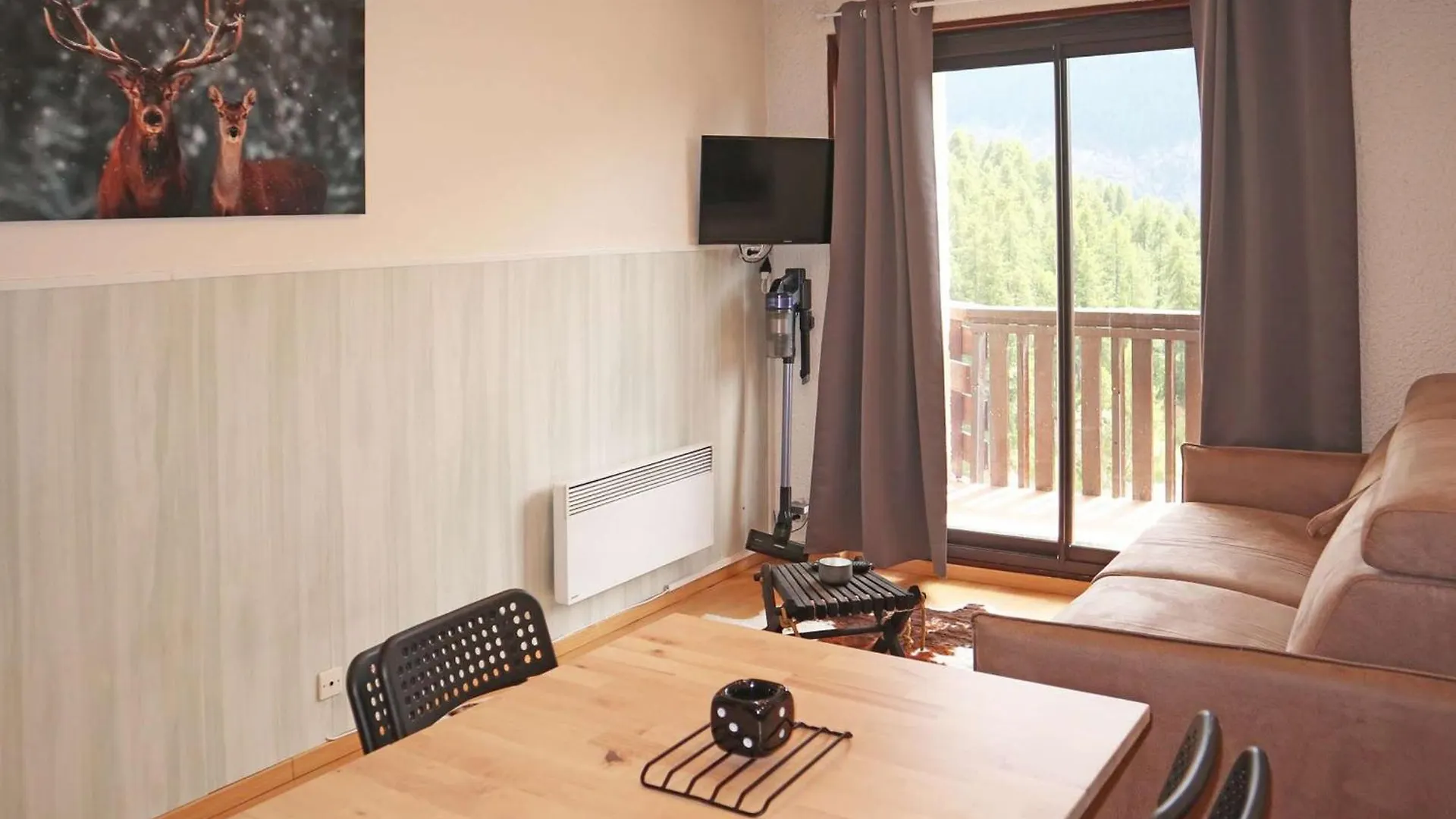 Apartment Studio Renove Pour 2 Pers. Au Coeur Des Orres 1650, Acces Direct Pistes Et Commerces - Fr-1-322-632 Les Orres