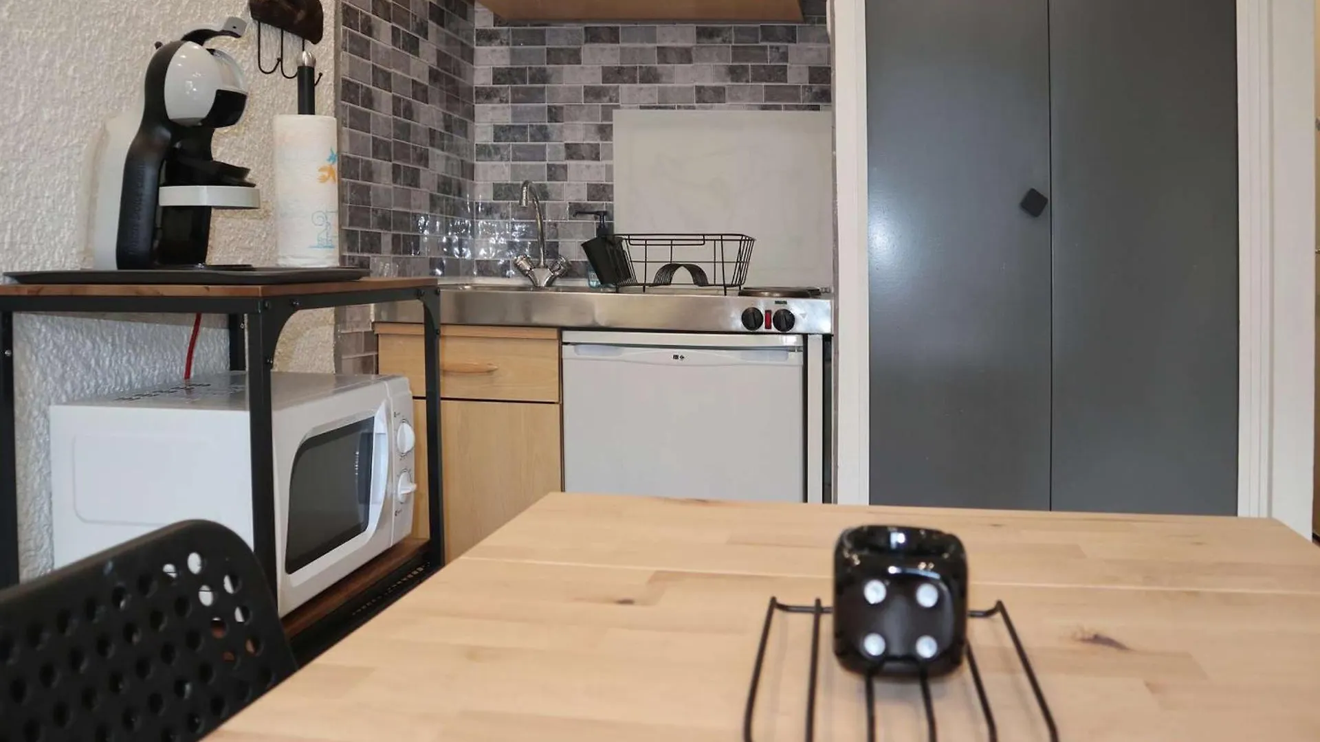 Studio Renove Pour 2 Pers. Au Coeur Des Orres 1650, Acces Direct Pistes Et Commerces - Fr-1-322-632 Les Orres France