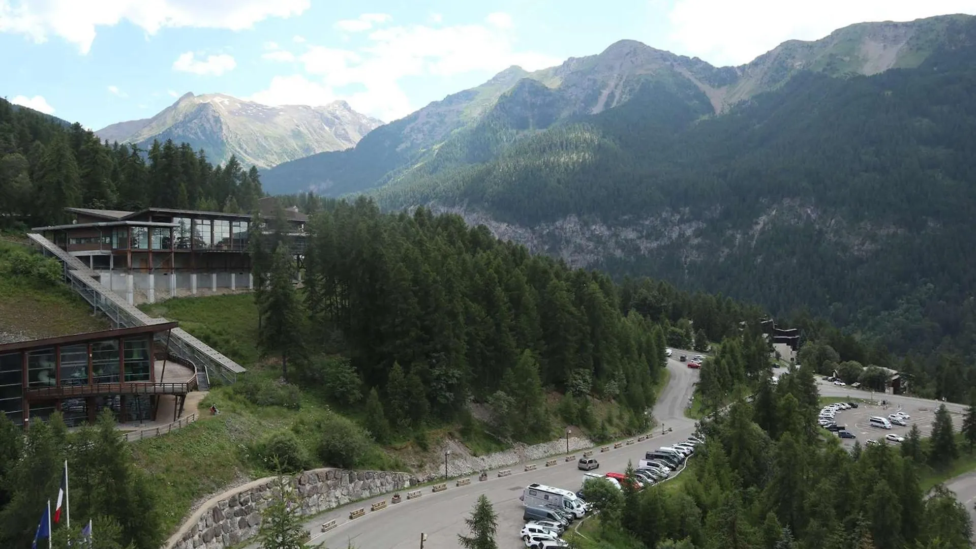 Studio Renove Pour 2 Pers. Au Coeur Des Orres 1650, Acces Direct Pistes Et Commerces - Fr-1-322-632 Les Orres Apartment