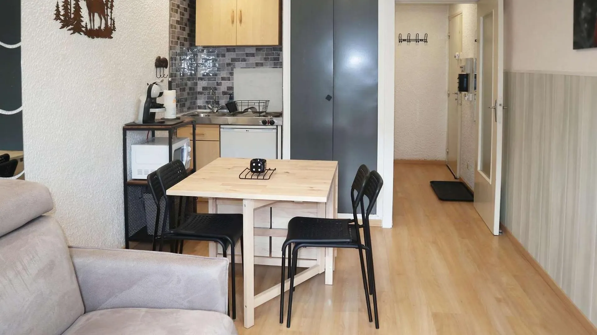 Studio Renove Pour 2 Pers. Au Coeur Des Orres 1650, Acces Direct Pistes Et Commerces - Fr-1-322-632 Les Orres 0*,  France